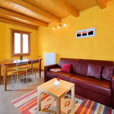 Holiday home Locazione Turistica Le Baite Di Bodone - Grv611 *
